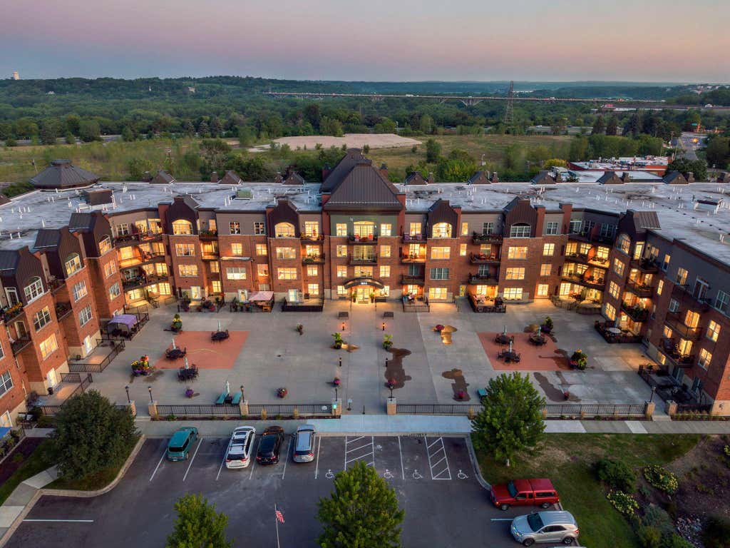 Photo of 1800 Graham Avenue #404, Saint Paul, MN 55116 (MLS # 7099010)