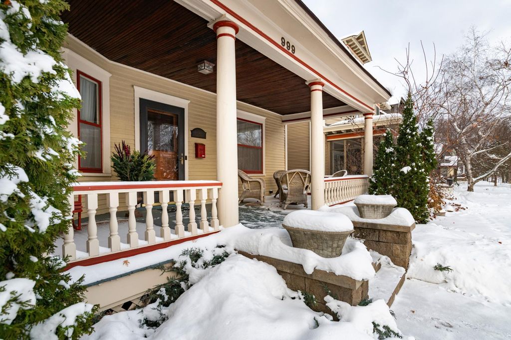 Photo of 999 Portland Avenue, Saint Paul, MN 55104 (MLS # 6823412)