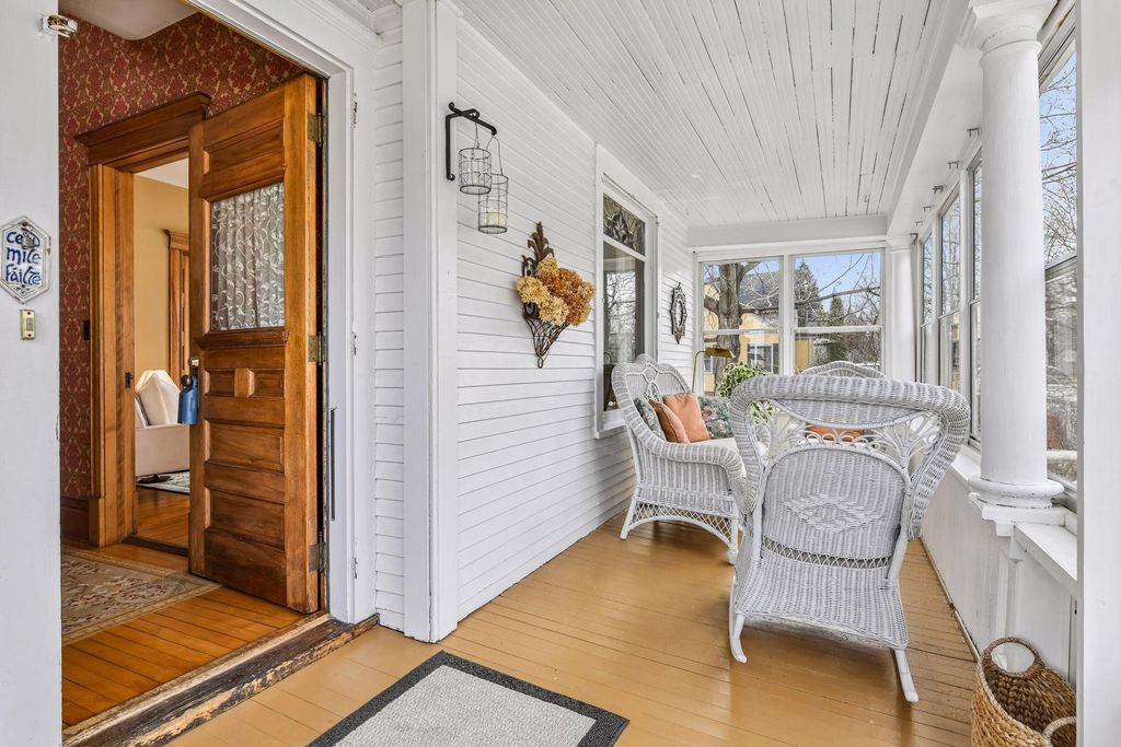 Photo of 221 11th Avenue N, Hopkins, MN 55343 (MLS # 7064124)