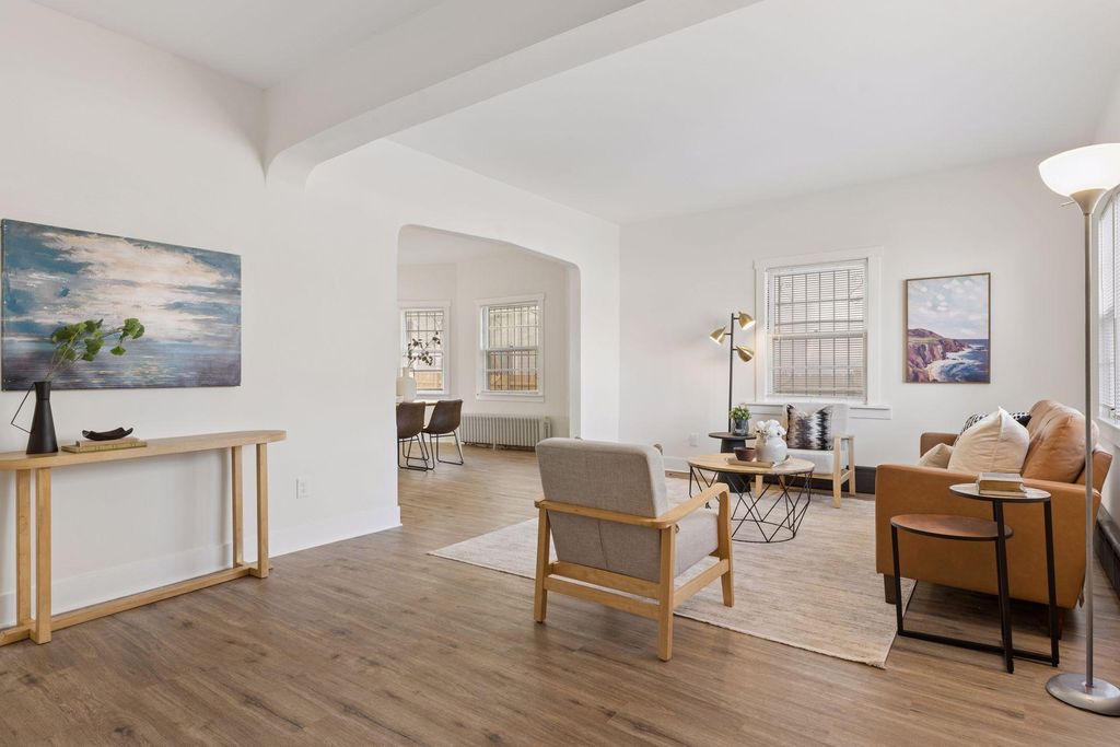 Photo of 1903 Elliot Avenue, Minneapolis, MN 55404 (MLS # 7030855)