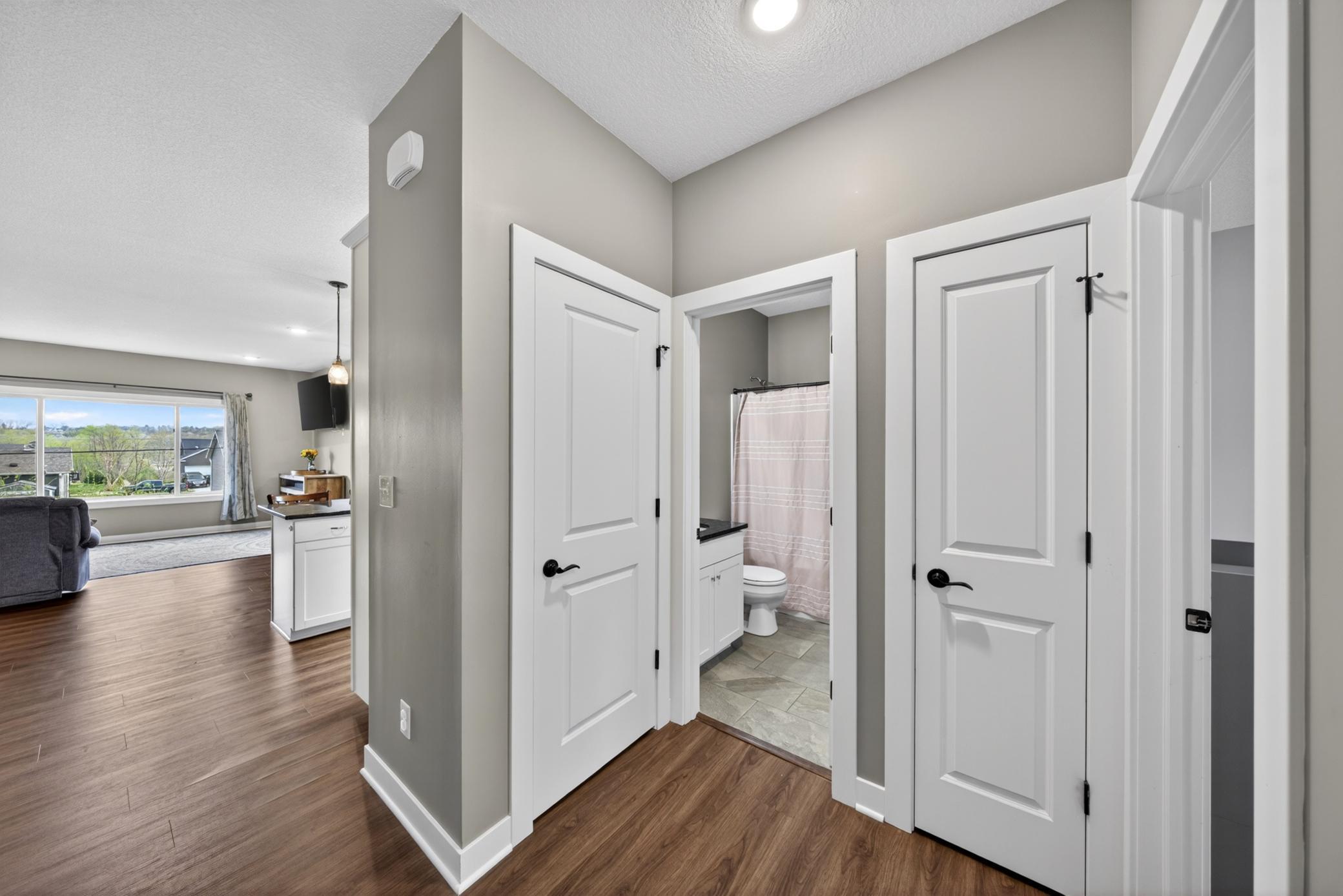 3913 Sunnydale Lane SE