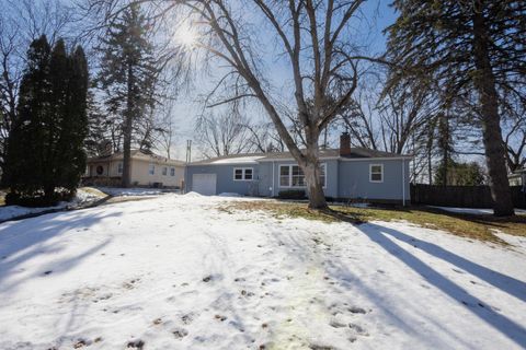 2421 Mcnair Drive N Golden Valley MN 55422