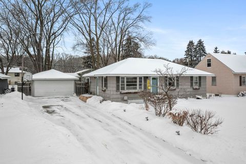 5573 Fairview Avenue N Shoreview MN 55126
