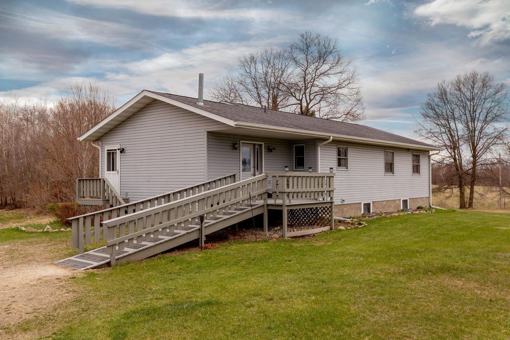 Photo of 6775 State 87 SW, Backus, MN 56435 (MLS # 7071105)