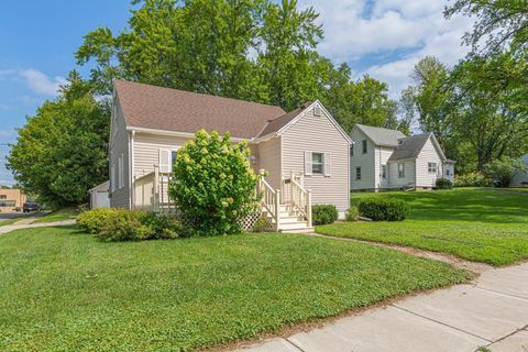 Photo of 1020 Saint Jacob Avenue, Albert Lea, MN 56007 (MLS # 6769175) Photo of 1020 Saint Jacob Avenue, Albert Lea, MN 56007 (MLS # 6769175)
