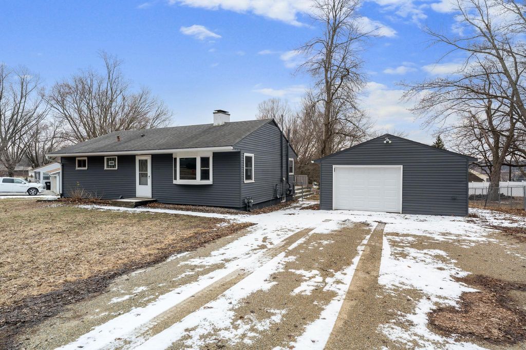 Photo of 3608 Sherwood Place SE, Rochester, MN 55904 (MLS # 7026960)