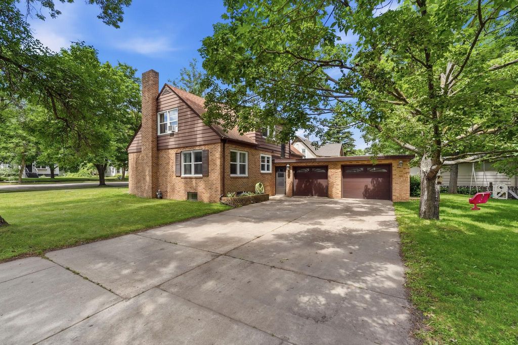Photo of 1221 Douglas Street, Alexandria, MN 56308 (MLS # 7100807)