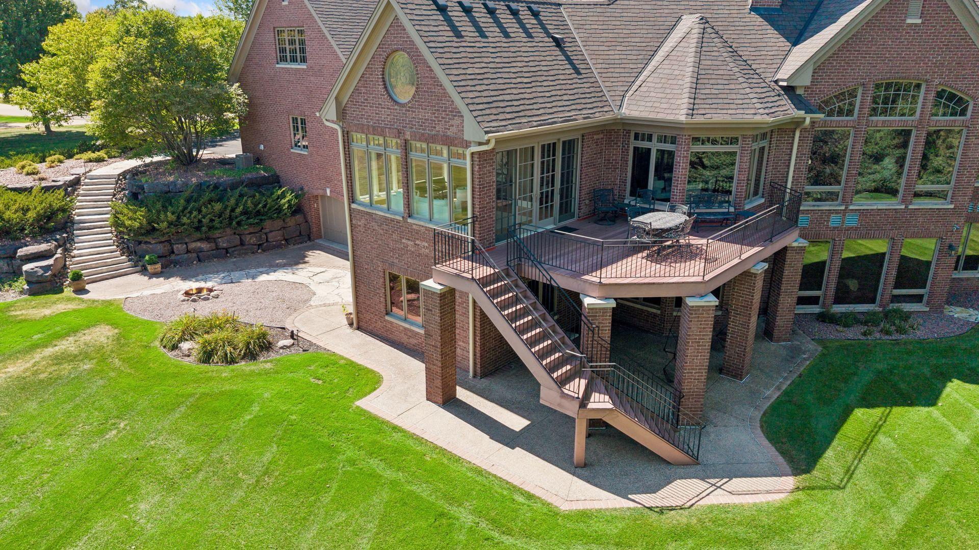 130 Bergamot Drive