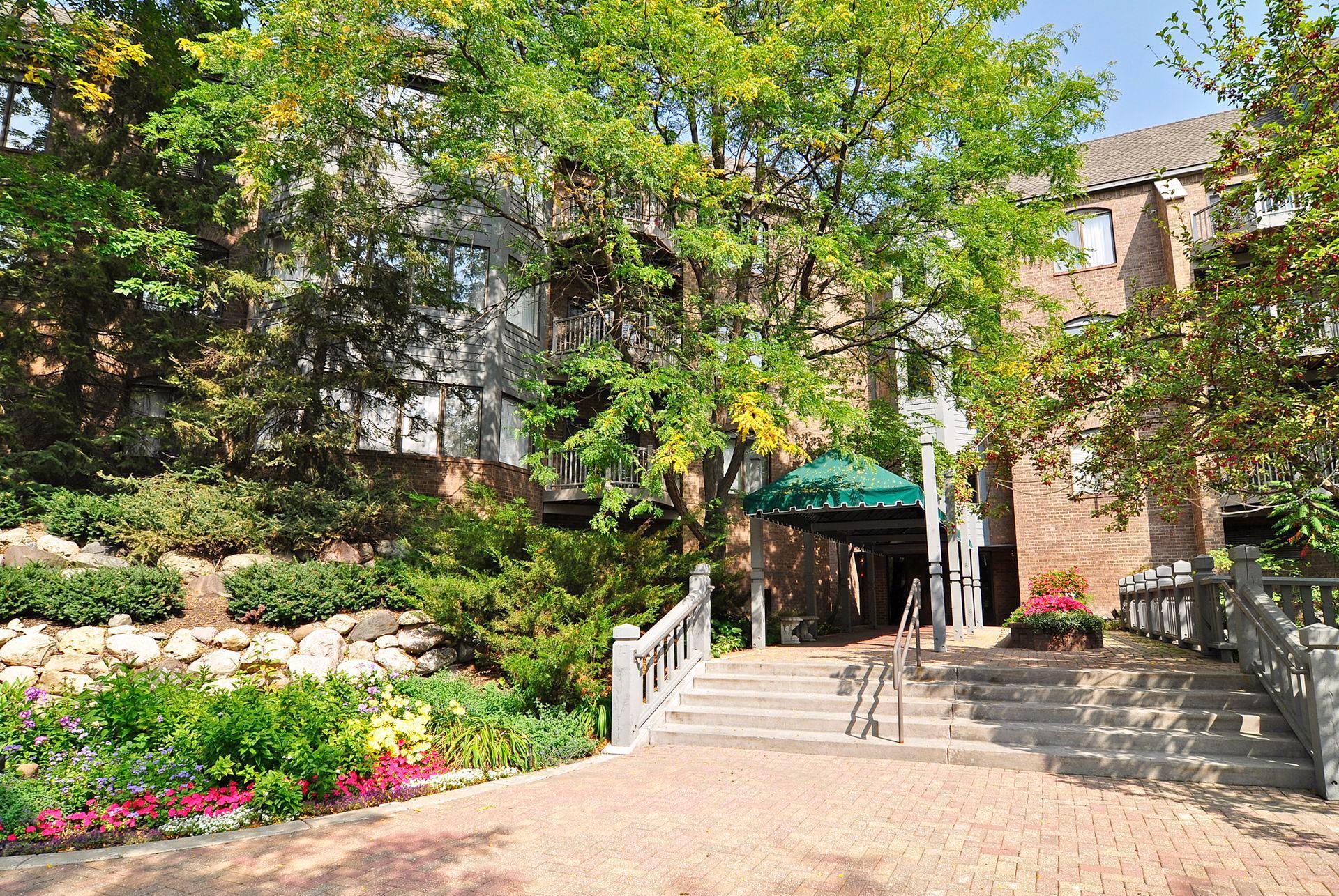 12700 Sherwood Place 102