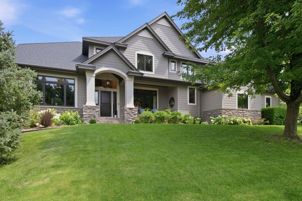 10053 TRAILS END RD, CHANHASSEN, MN 55317 - Image 952e558aaaf392e45a7c3fb6ed7b95be/1601491897