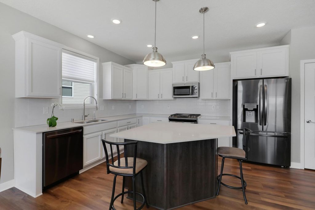 Photo of 1216 Oak Tree Court, Carver, MN 55315 (MLS # 7040576)