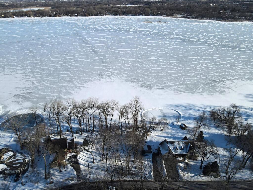 Photo of 6780 W Shadow Lake Drive, Circle Pines, MN 55014 (MLS # 7011994)