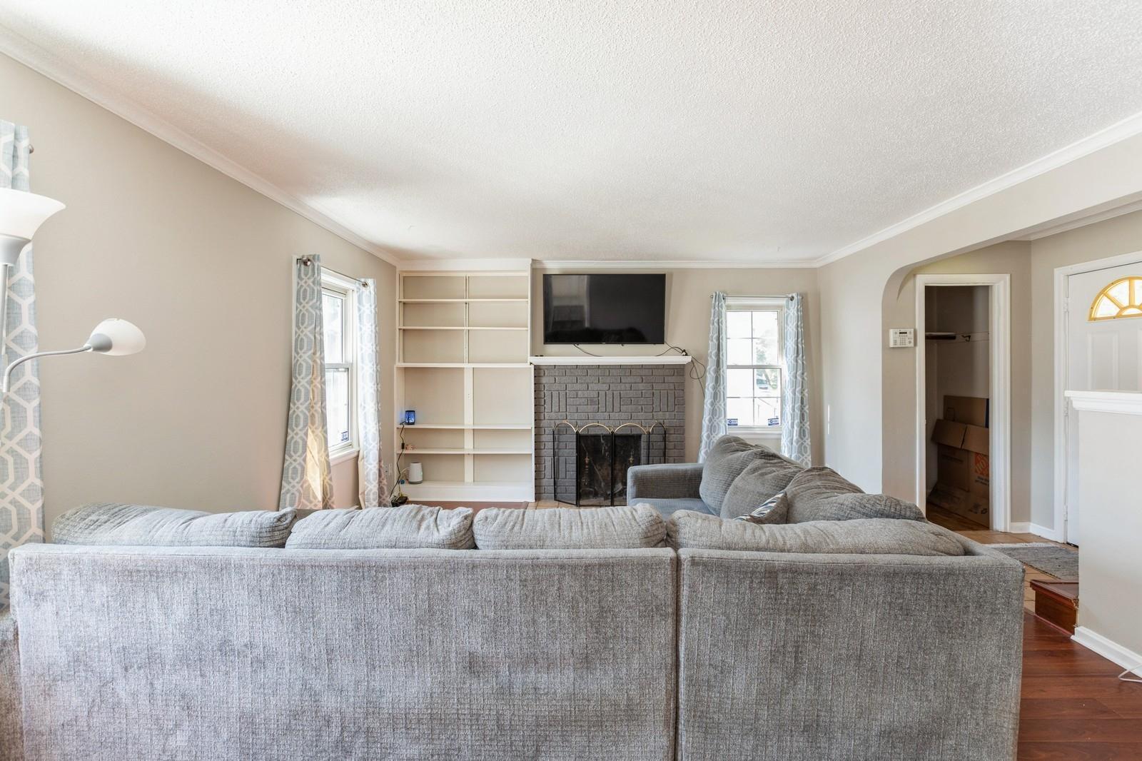 1290 Matilda Street
