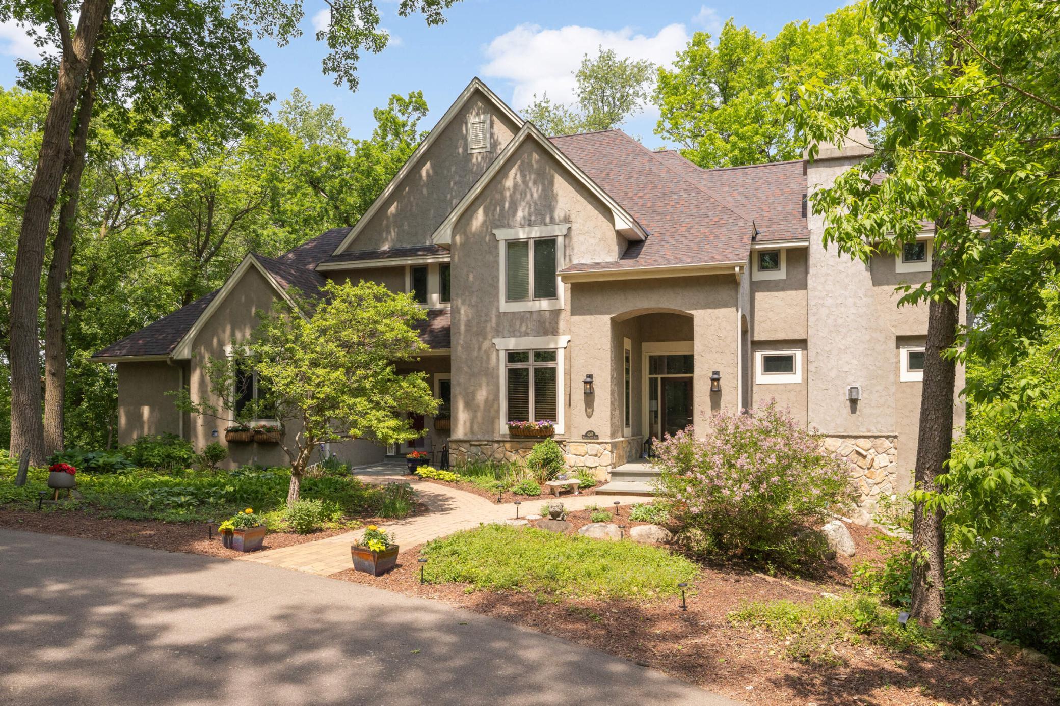 4266 Manor Court Road