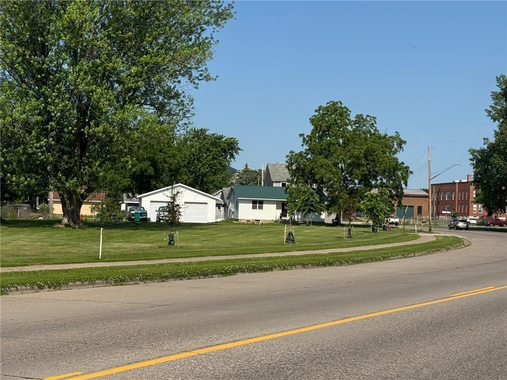Photo of Lot 1 Block 2 Hiawatha Drive E, Wabasha, MN 55981 (MLS # 7045334)