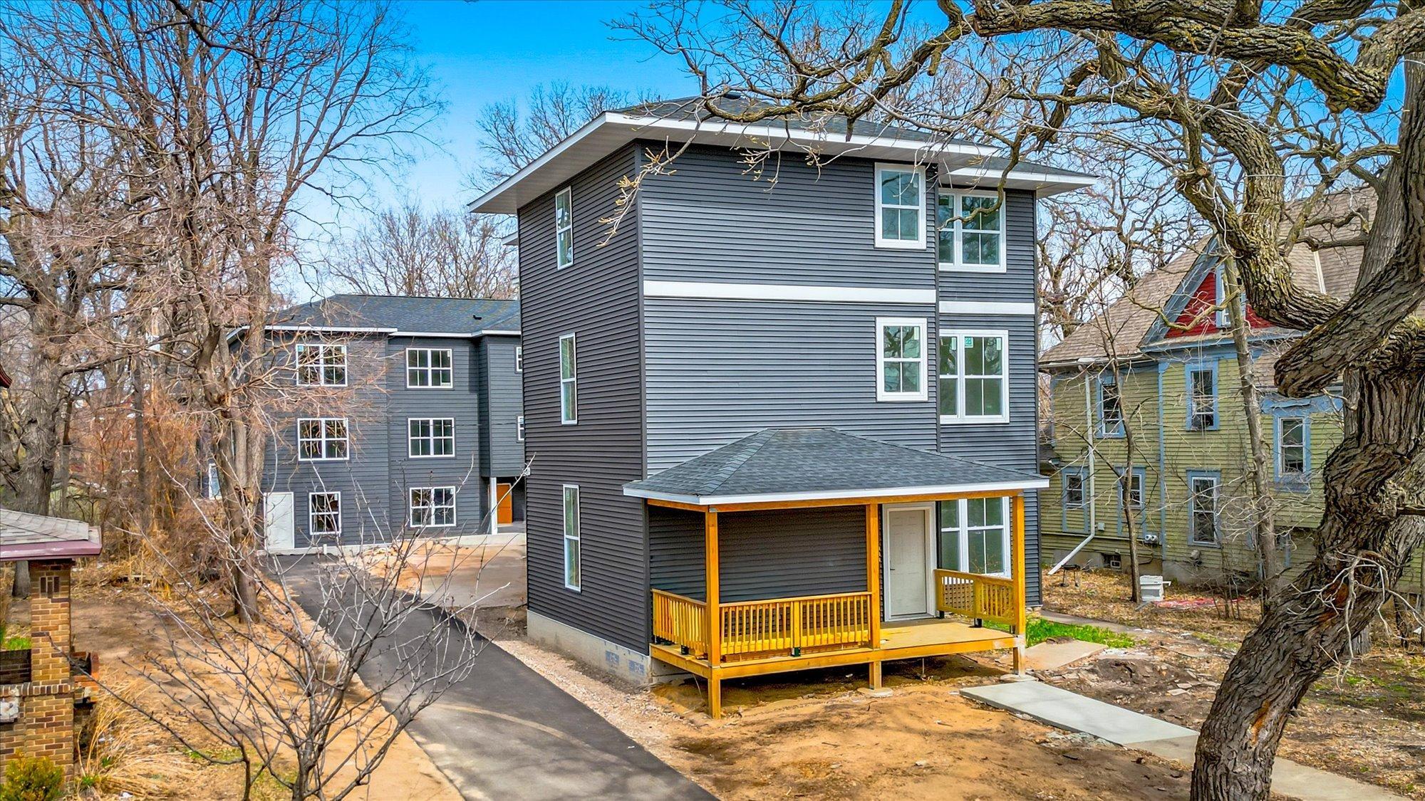 811-815 6th Street SE