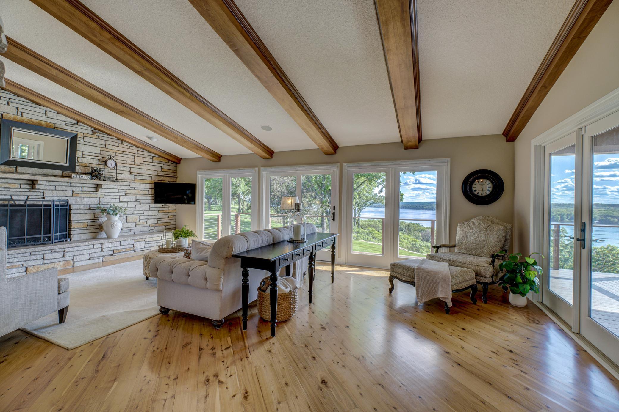1019 Crest View Drive