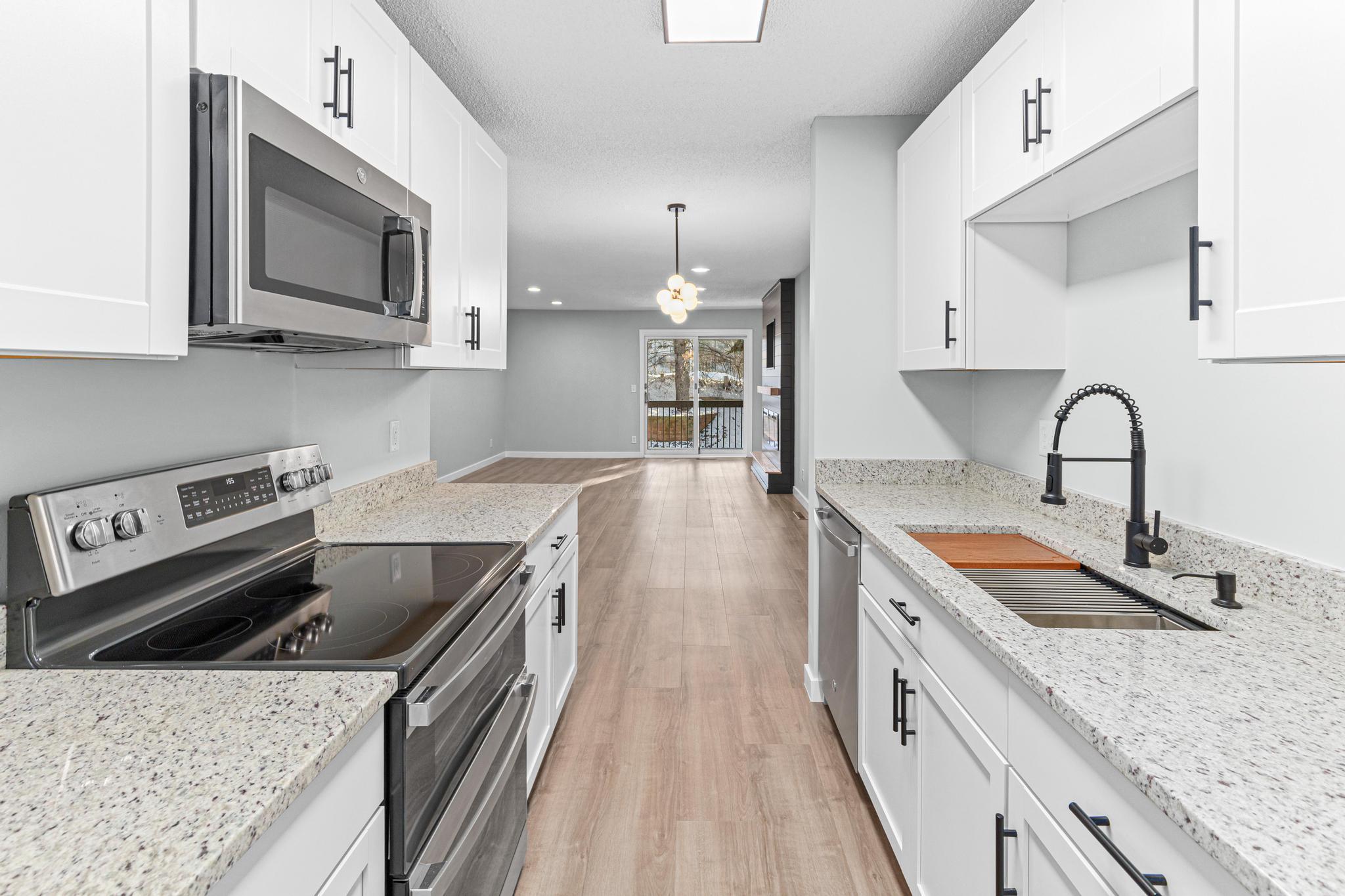 570 Woodhill Drive 60