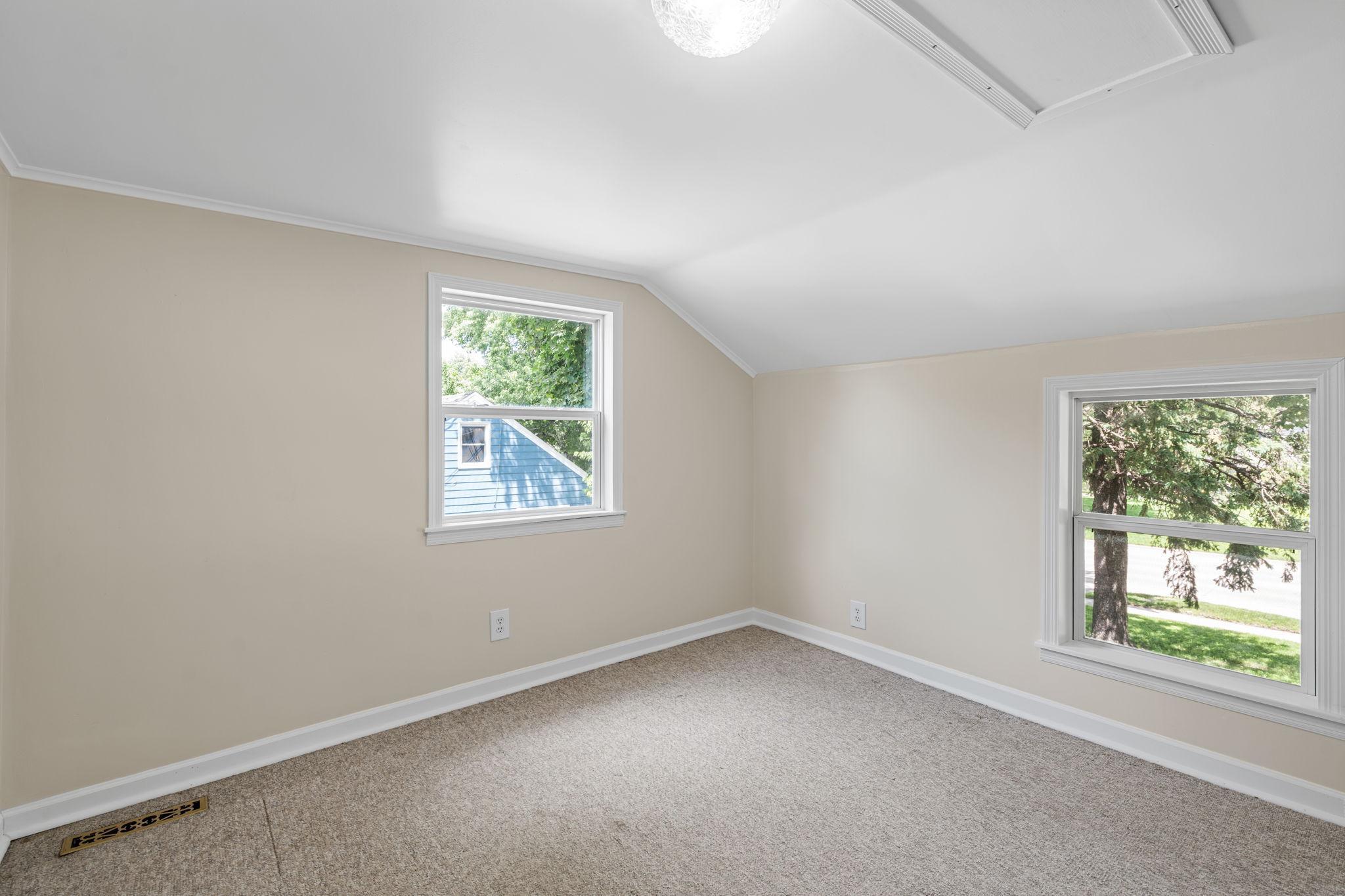 Owatonna, Minnesota 55060, United States, 3 Bedrooms Bedrooms, ,2 BathroomsBathrooms,Residential,Active,164485