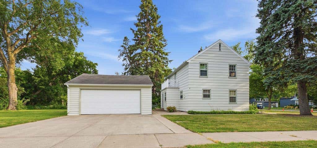 Photo of 1002 10th Street S, Moorhead, MN 56560 (MLS # 7113236)