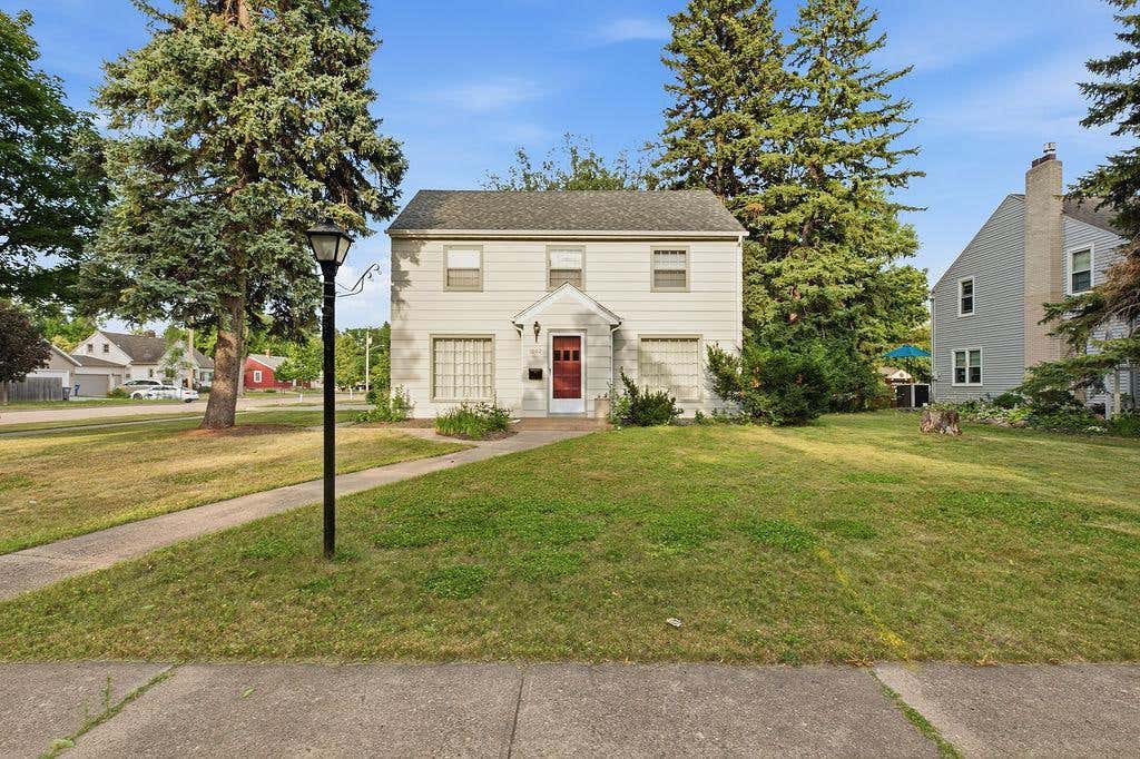 Photo of 1002 10th Street S, Moorhead, MN 56560 (MLS # 7113236)