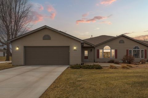 Photo of 1302 25th Avenue NW, Faribault, MN 55021 (MLS # 7008635)