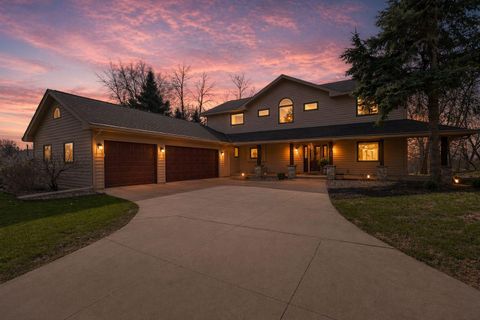 Photo of 1636 Woodlawn Circle, Waconia, MN 55387 (MLS # 7060828)