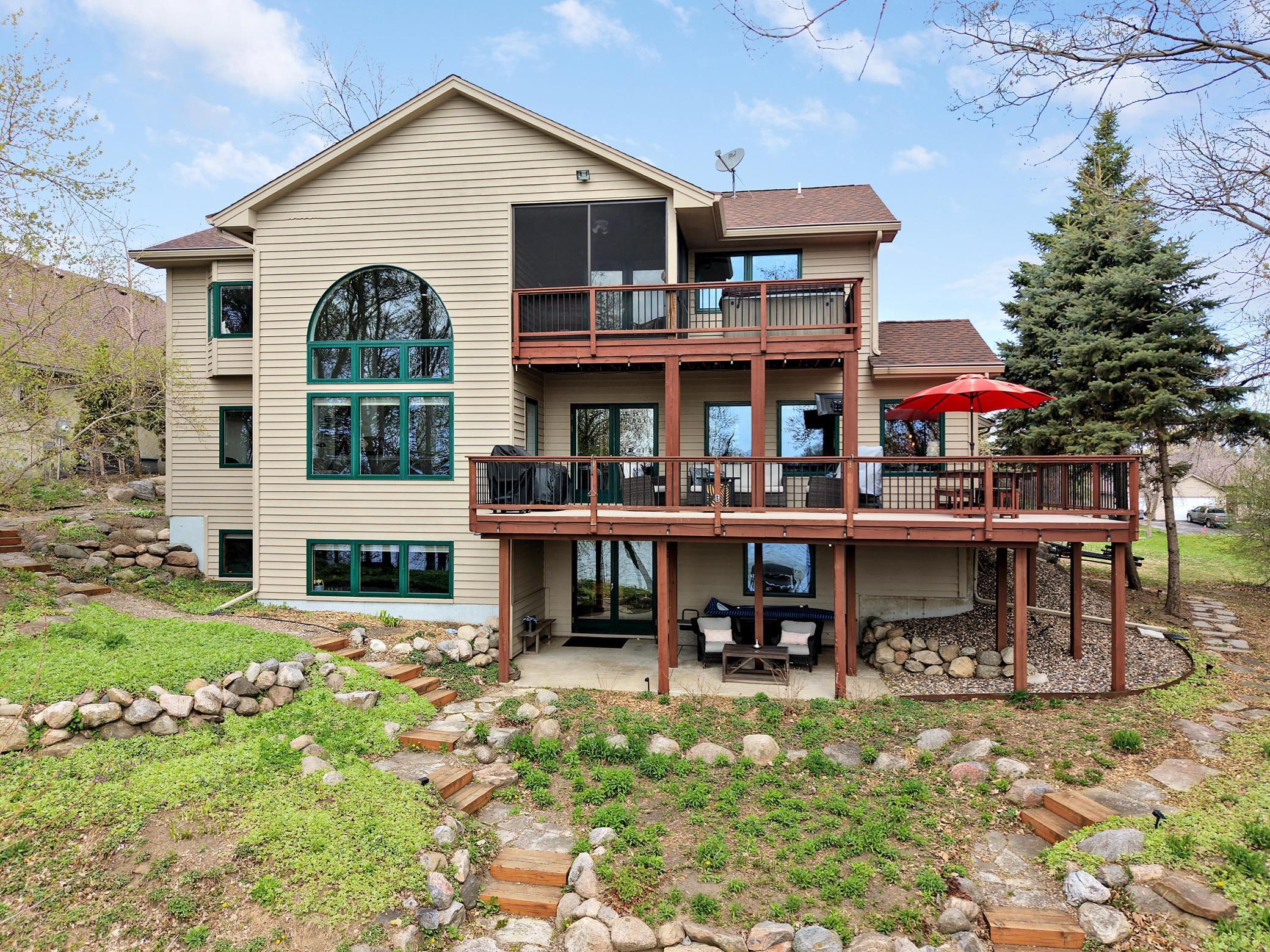 1636 Woodlawn Circle