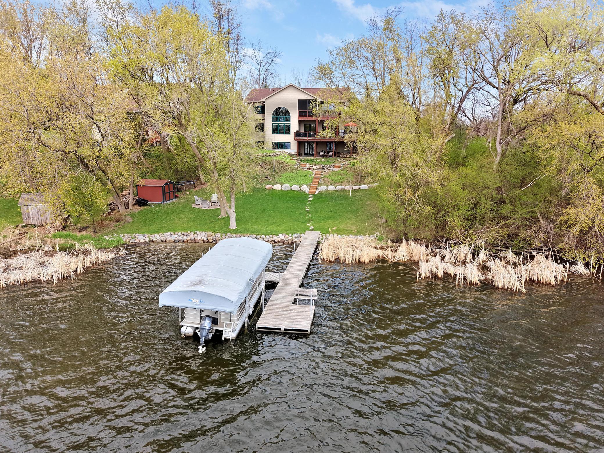 1636 Woodlawn Circle