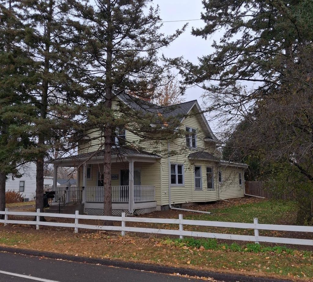 Photo of 812 Mcknight Road N, Maplewood, MN 55119 (MLS # 7039821)