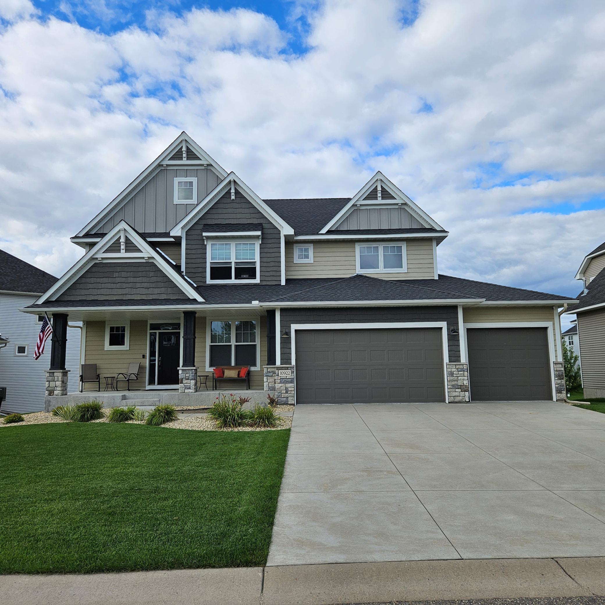 10922 Brookside Trail N