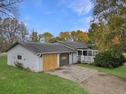 1402 Smith Avenue Waubun MN 56589