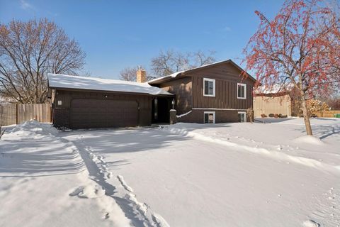 7733 Hampshire Avenue N Brooklyn Park MN 55445