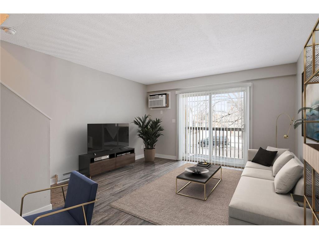 Photo of 924 21st Avenue S #5, Minneapolis, MN 55404 (MLS # 7158909)