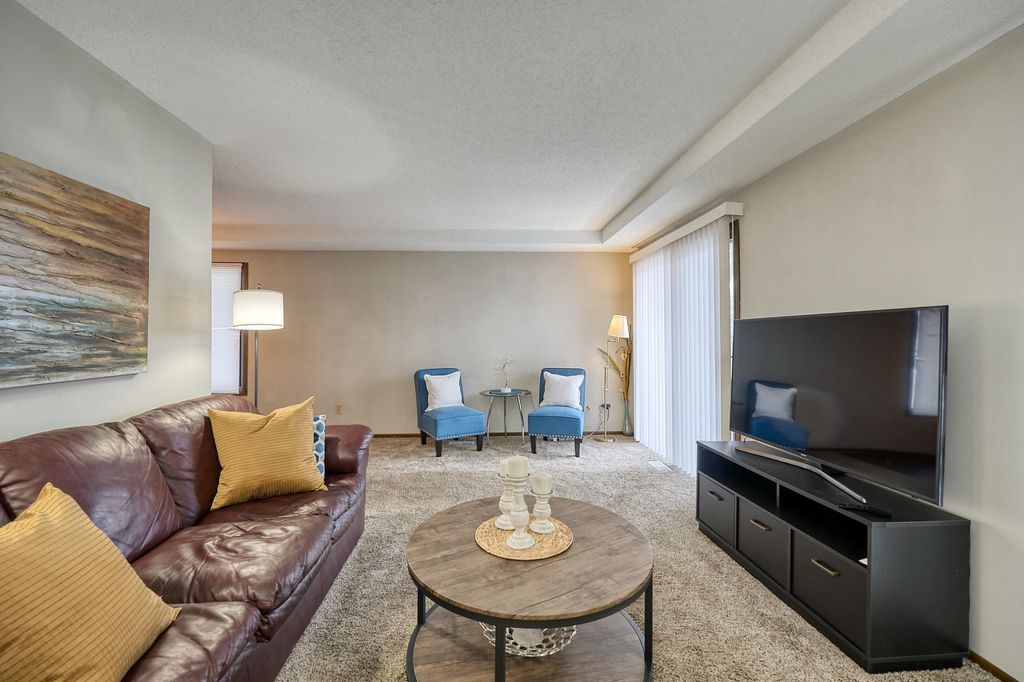 Photo of 1117 Trailwood S, Hopkins, MN 55343 (MLS # 7013789)