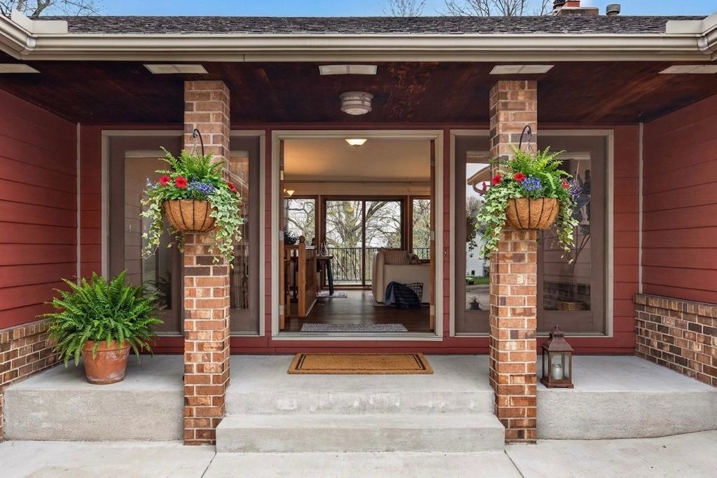 Photo of 5740 Rosewood Lane N, Plymouth, MN 55442 (MLS # 7042274)