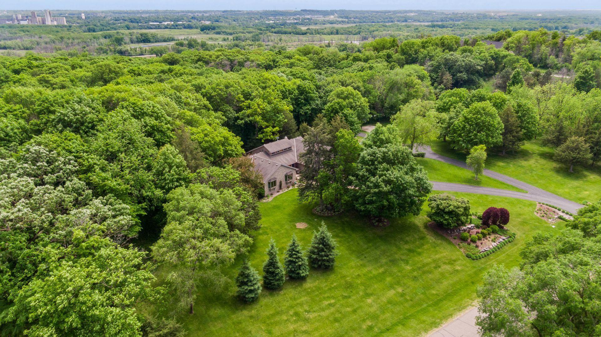 1405 W Farm Road