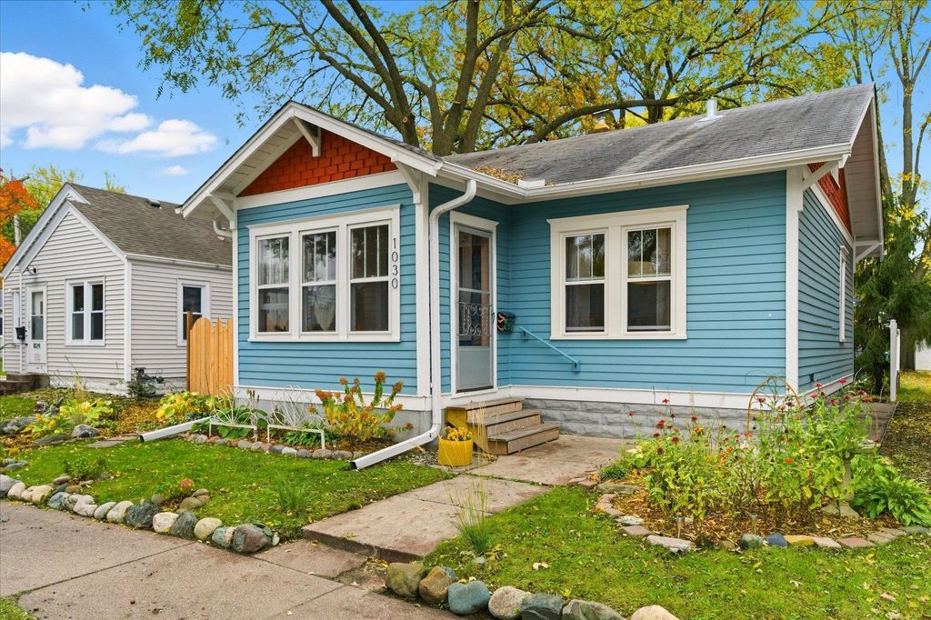 Photo of 1030 Otto Avenue, Saint Paul, MN 55102 (MLS # 6808288)