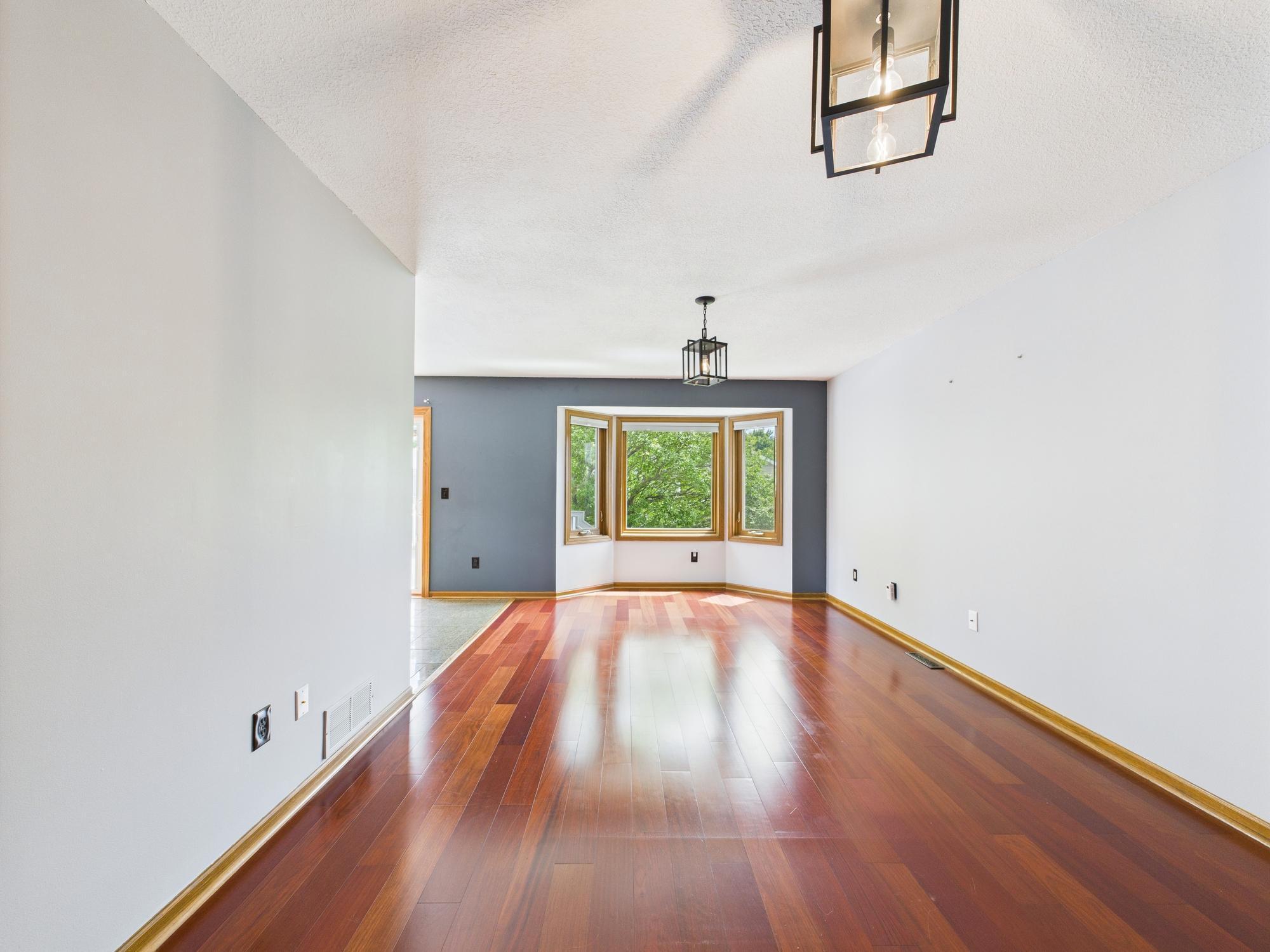 18125 Echo Terrace