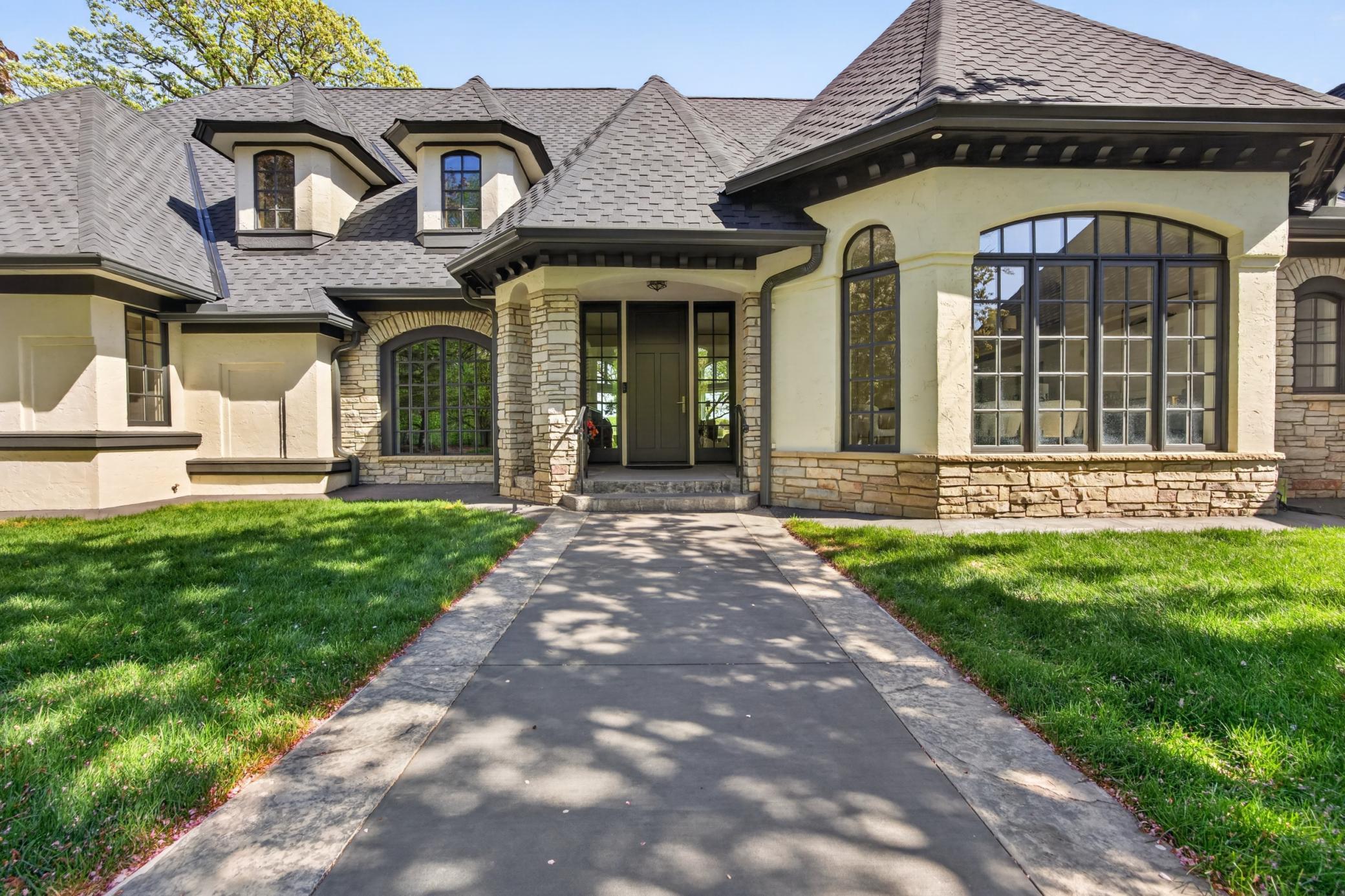 1000 Old Crystal Bay Road S