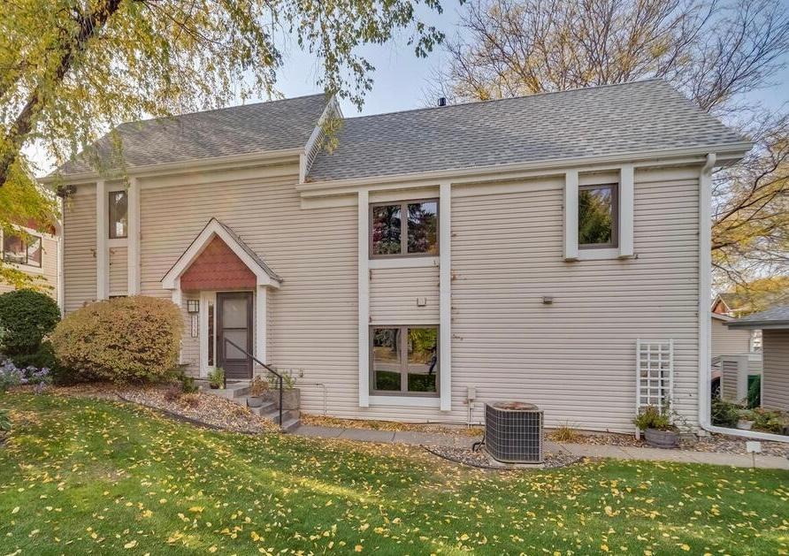 Photo of 5122 41st Avenue S, Minneapolis, MN 55417 (MLS # 7160390)