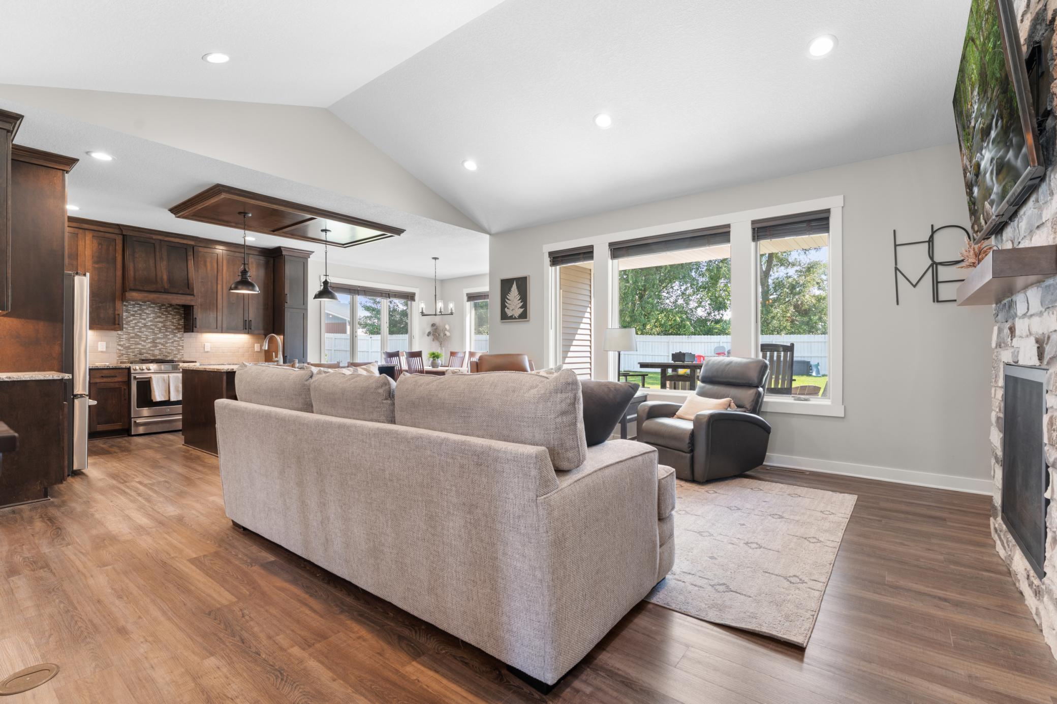 204 Lincoln Drive NE