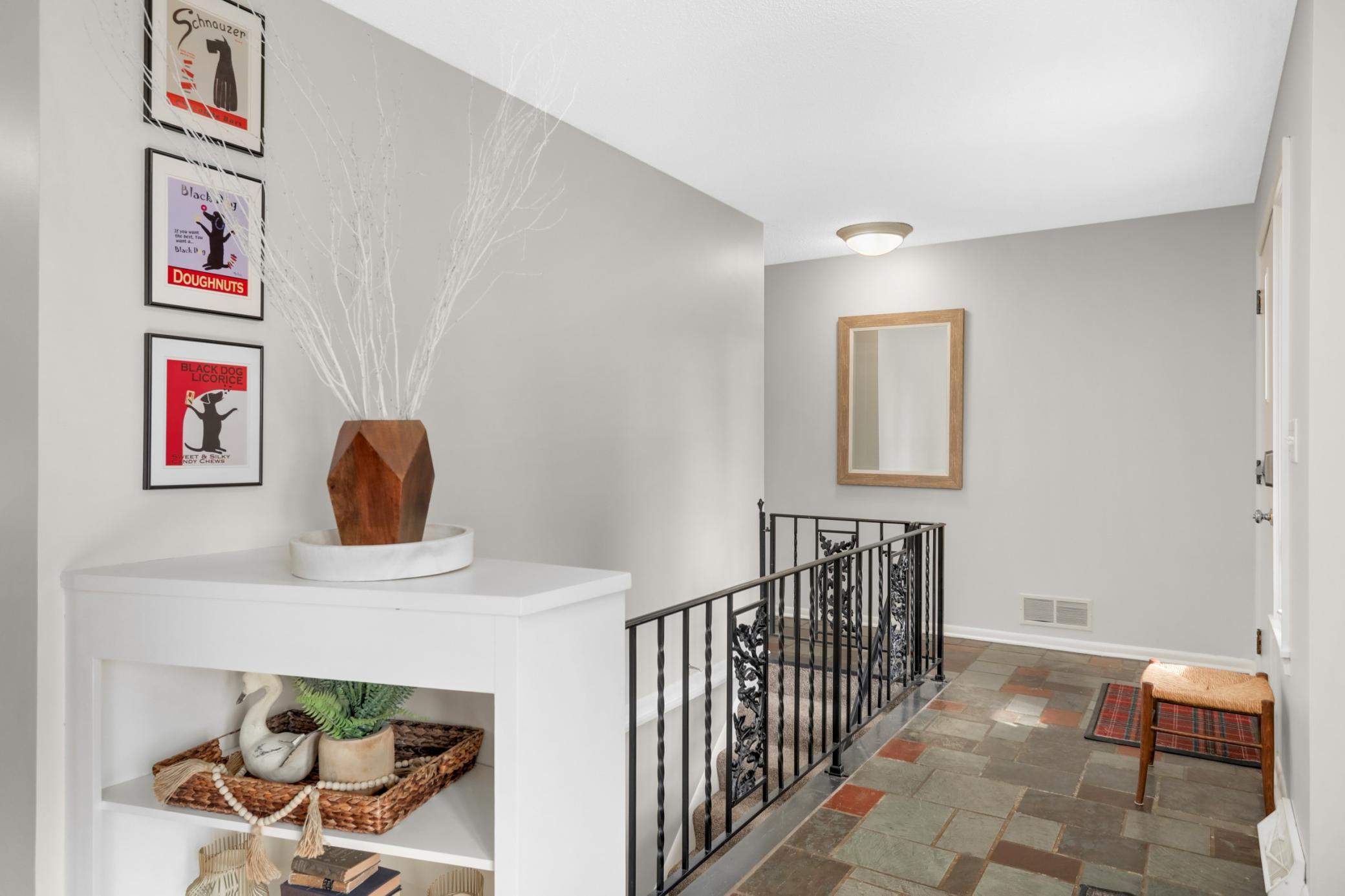 1695 Stanbridge Avenue