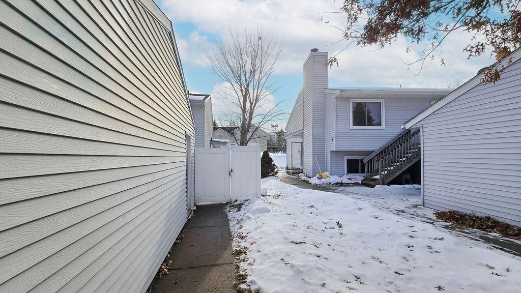 Photo of 7843 Rimbley Road, Woodbury, MN 55125 (MLS # 7000997)