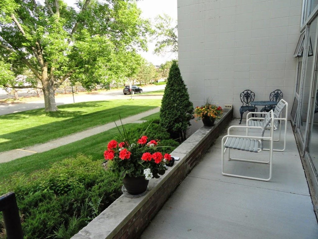 Photo of 7000 Sandell Avenue #14, Edina, MN 55435 (MLS # 7138069)