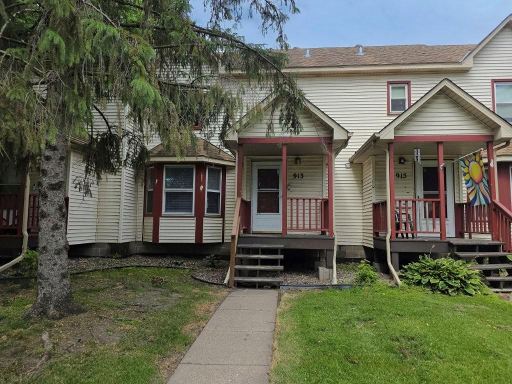Photo of 913 Marion Street, Saint Paul, MN 55117 (MLS # 7121011)