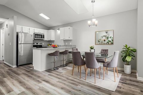 695 Parkside Drive 695H Vadnais Heights MN 55127
