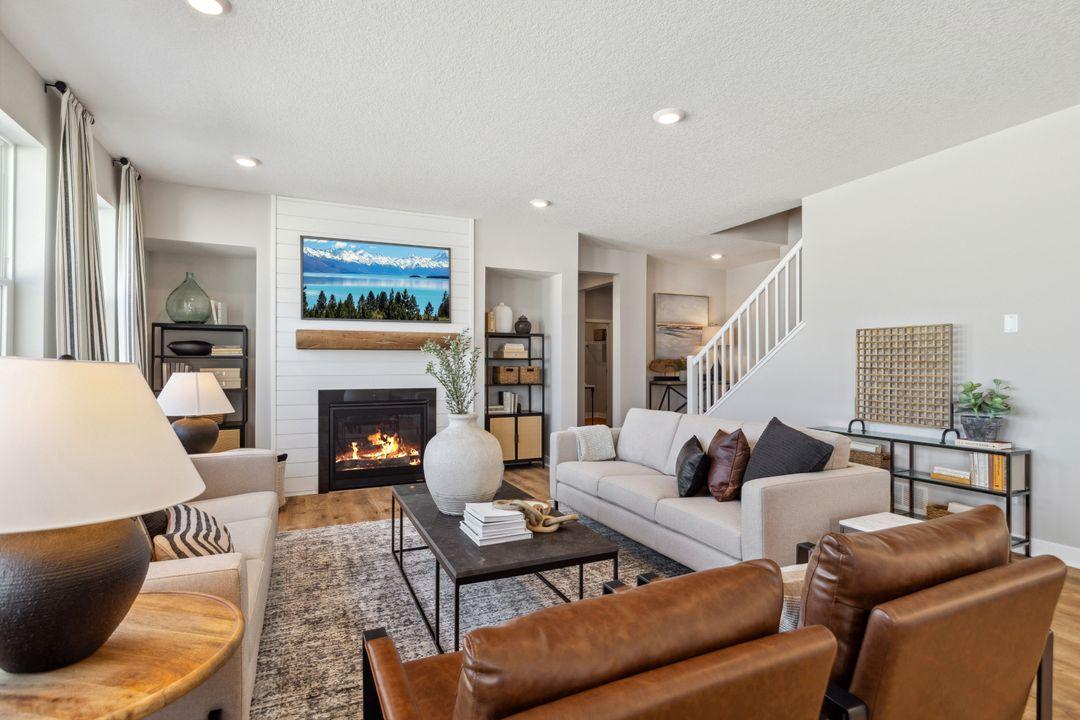 3170 Sunflower Way NW