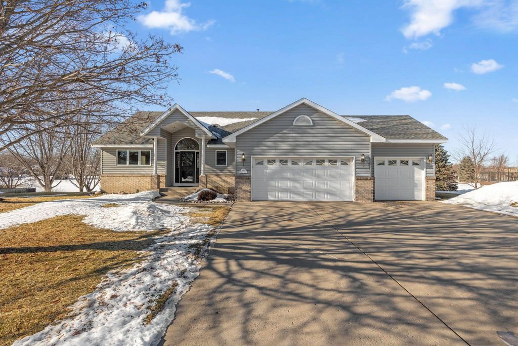 Photo of 540 Hickory Street S, Annandale, MN 55302 (MLS # 7008492)