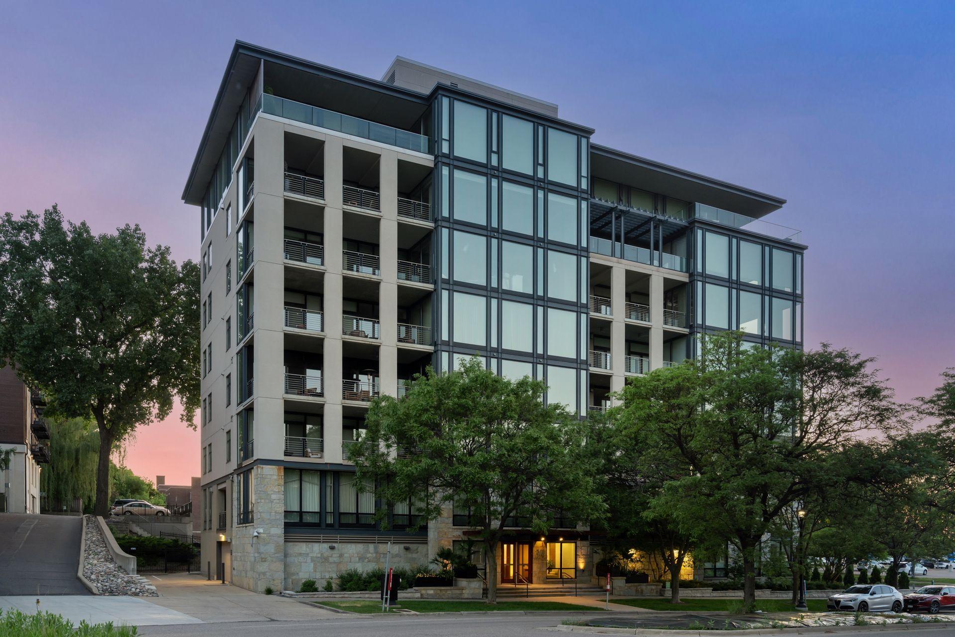 301 Kenwood Parkway 601